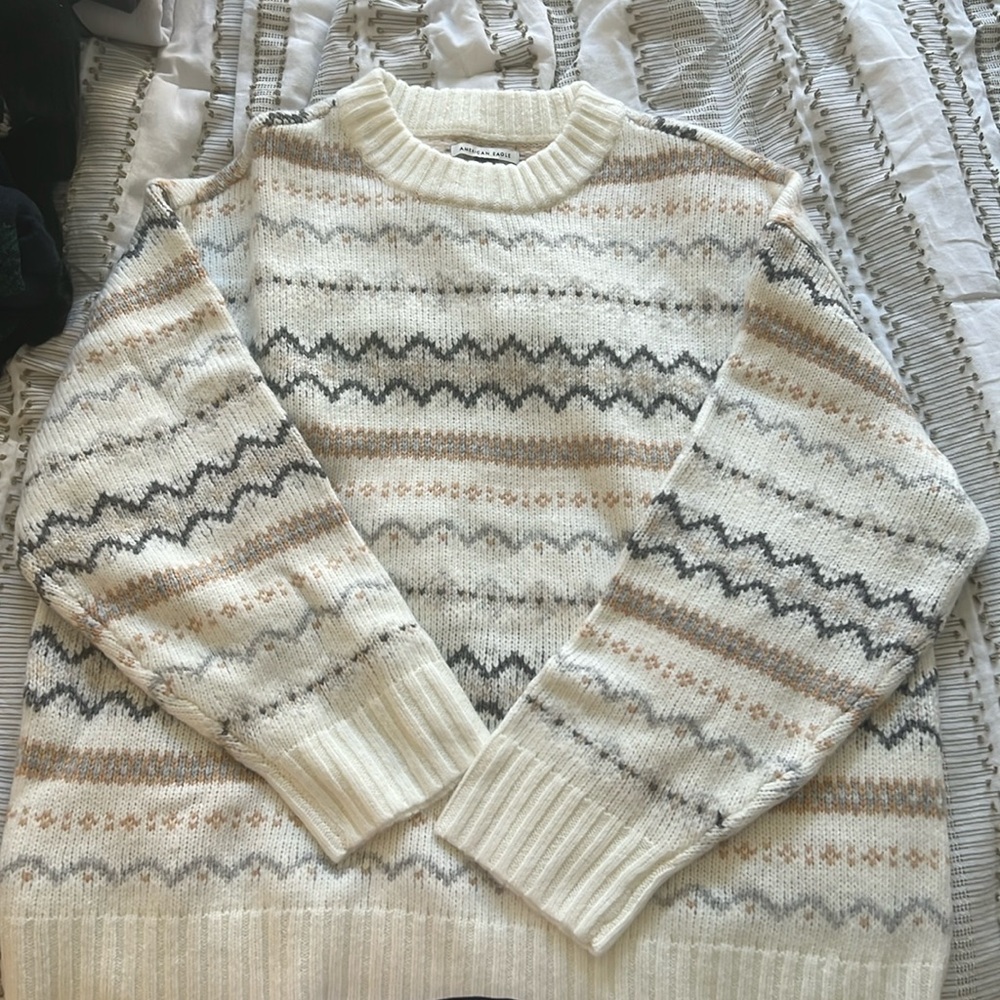Large American Eagle Patterned Sweater - image 1